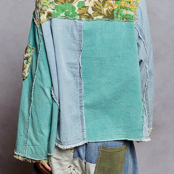 POL BOHO Denim & Teal Button Down Floral VNeck long sleeve Raw Hem Shirt Top - Picture 7 of 7